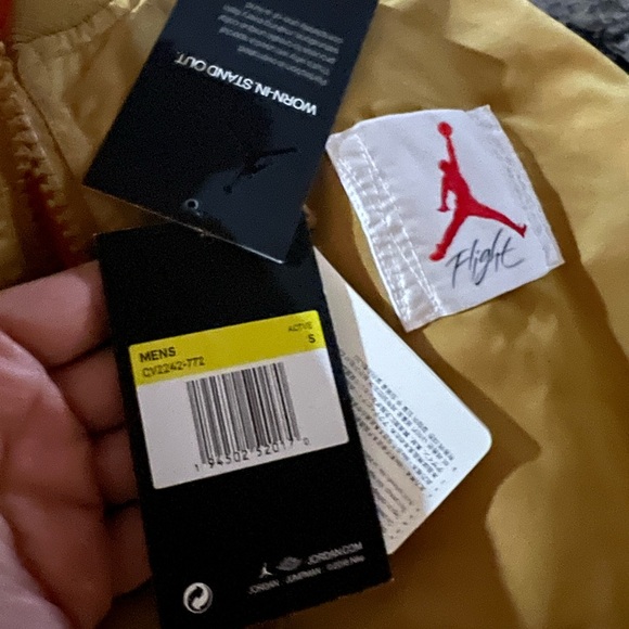 NWT - Jordan Flight Reversible Bomber Jacket - Men’s S - Wheat/Orange - Nvr worn - Picture 12 of 12
